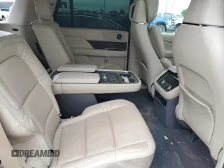 2019 Lincoln Navigator Reserve with VIN 5LMJJ2LT1KEL25094, listed as a Copart auction lot 58539865 with 63,167 mi miles and Salvage title. Bid and sale history available at DreamBid. Image 11.