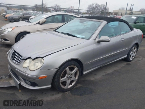 2005 Mercedes-Benz CLK 500 with VIN WDBTK75GX5T045909, listed as a IAAI auction lot 41173758 with 195,597 mi miles and . Bid and sale history available at DreamBid. Image 2.