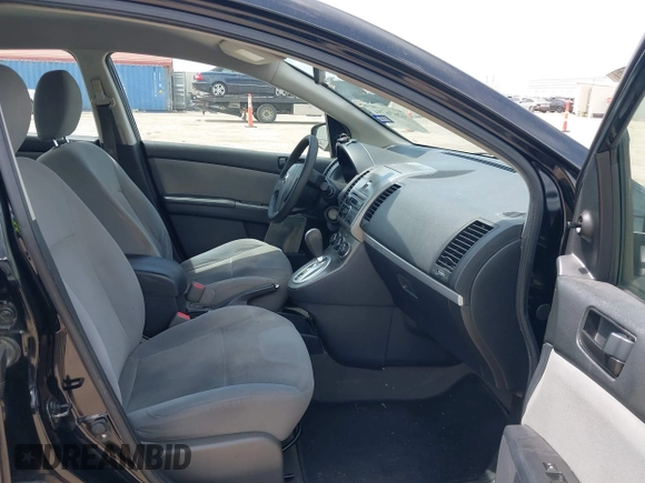 2012 Nissan Sentra SL z VIN 3N1AB6AP0CL613615, wystawiony jako IAAI lot #42676794 z przebiegiem 178 724 mil mil oraz . Historia ofert i sprzedaży dostępna na DreamBid. Obrazek 5.