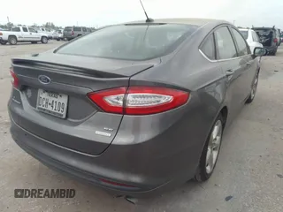 2014 Ford Fusion SE with VIN 3FA6P0HD8ER233408, listed as a IAAI auction lot 41957383 with 1 mi miles. Bid and sale history available at carsss.com. Image 4.