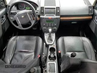 2009 Land Rover LR2 HSE z VIN SALFT24N39H118330, wystawiony jako Copart lot #57363945 z przebiegiem 235 599 mil mil oraz Szkoda całkowita • Salvage title. Historia ofert i sprzedaży dostępna na DreamBid. Obrazek 8.