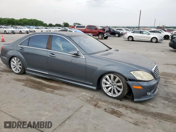 2007 Mercedes-Benz S 550 z VIN WDDNG71X57A041448, wystawiony jako Copart lot #57164375 z przebiegiem 193 585 mil mil oraz Czysty tytuł • Clean title. Historia ofert i sprzedaży dostępna na DreamBid. Obrazek 4.