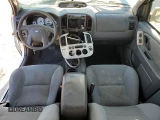 2006 Ford Escape XLT with VIN 1FMYU031X6KB98378, listed as a Copart auction lot 60821375 with 113,533 mi miles and Clean title. Bid and sale history available at DreamBid. Image 8.