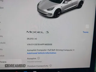 2023 Tesla Model 3 z VIN 5YJ3E1EA4PF482005, wystawiony jako IAAI lot #41363157 z przebiegiem 26 013 mil mil oraz . Historia ofert i sprzedaży dostępna na DreamBid. Obrazek 7.