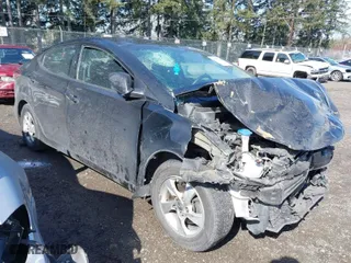 2014 Hyundai Elantra SE with VIN 5NPDH4AE7EH539592, listed as a IAAI auction lot 41878347 with 160,125 mi miles. Bid and sale history available at carsss.com. Image 1.