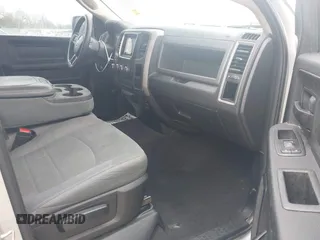 2018 Ram 1500 Tradesman z VIN 1C6RR7FT7JS204931, wystawiony jako IAAI lot #41520204 z przebiegiem 157 398 mil mil oraz . Historia ofert i sprzedaży dostępna na DreamBid. Obrazek 5.