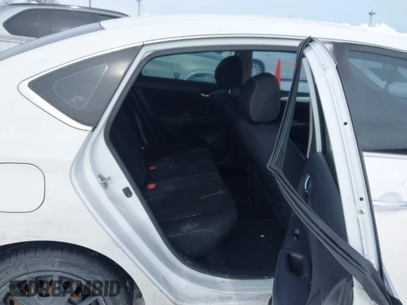 2016 Nissan Sentra S with VIN 3N1AB7AP2GL682267, listed as a IAAI auction lot 41580612 with 88,146 mi miles. Bid and sale history available at carsss.com. Image 8.