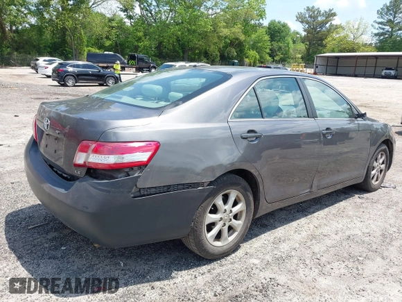 2011 Toyota Camry LE z VIN 4T4BF3EK3BR200855, wystawiony jako IAAI lot #42134686 z przebiegiem 248 776 mil mil oraz . Historia ofert i sprzedaży dostępna na DreamBid. Obrazek 6.