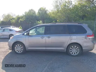 2011 Toyota Sienna LE with VIN 5TDJK3DC9BS012944, listed as a IAAI auction lot 42106998 with 108,700 mi miles. Bid and sale history available at carsss.com. Image 15.