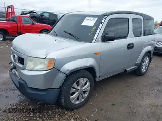 2010 Honda Element EX with VIN 5J6YH2H7XAL001627, listed as a IAAI auction lot 41961495 with 280,088 mi miles and . Bid and sale history available at DreamBid. Image 18.