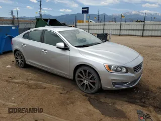 2017 Volvo S60 Inscription z VIN LYV402TK5HB155197, wystawiony jako Copart lot #58088275 z przebiegiem 139 539 mil mil oraz Czysty tytuł • Clean title. Historia ofert i sprzedaży dostępna na DreamBid. Obrazek 4.