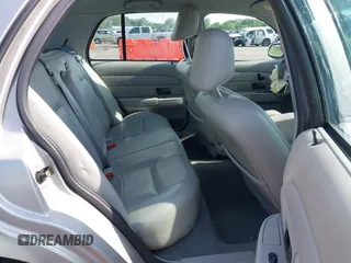 2004 Ford Crown Victoria LX с VIN 2FAFP74WX4X132788, выставлен на аукционе IAAI как лот 42282454 с пробегом 165 019 миль миль и . История ставок и продаж доступна на DreamBid. Изображение 8.
