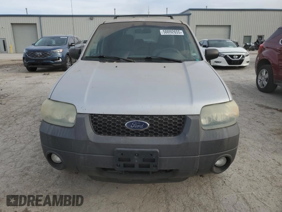 2007 Ford Escape XLT with VIN 1FMCU93147KA35385, listed as a Copart auction lot 50092655 with 230,760 mi miles and Clean Title. Bid and sale history available at carsss.com. Image 5.