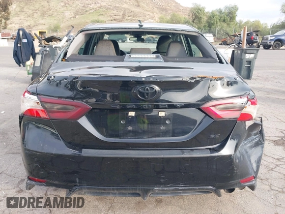 2020 Toyota Camry SE with VIN 4T1G11AKXLU373153, listed as a IAAI auction lot 40631251 with 53,500 mi miles. Bid and sale history available at carsss.com. Image 17.