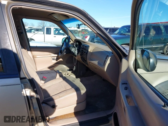 1999 Ford Explorer with VIN 1FMZU32X1XZC03794, listed as a IAAI auction lot 41230494 with 265,224 mi miles and . Bid and sale history available at DreamBid. Image 5.