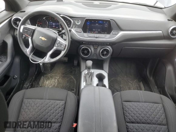 2022 Chevrolet Blazer LT z VIN 3GNKBCR46NS232765, wystawiony jako Copart lot #52862355 z przebiegiem 30 632 mil mil oraz Szkoda całkowita • Salvage title. Historia ofert i sprzedaży dostępna na DreamBid. Obrazek 8.