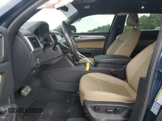 2020 Volkswagen Atlas SE with VIN 1V26E2CA2LC231768, listed as a Copart auction lot 57769365 with 68,185 mi miles and Salvage title. Bid and sale history available at DreamBid. Image 7.