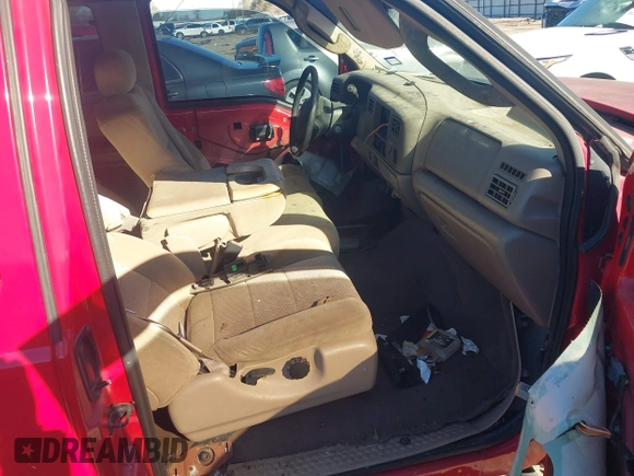 2004 Ford F-250 XL with VIN 1FTNX20P94EA35929, listed as a IAAI auction lot 41312886 with 338,765 mi miles and . Bid and sale history available at DreamBid. Image 5.
