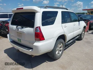 2006 Toyota 4Runner SR5 with VIN JTEZU14R760066270, listed as a IAAI auction lot 42101578 with 274,513 mi miles and . Bid and sale history available at DreamBid. Image 4.