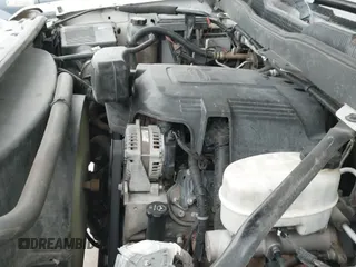 2015 Chevrolet Silverado 2500HD LTZ с VIN 1GC1KWEG7FF641157, выставлен на аукционе IAAI как лот 42294865 с пробегом 313 236 миль миль и . История ставок и продаж доступна на DreamBid. Изображение 18.