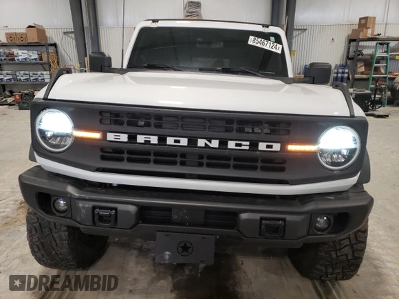 2022 Ford Bronco with VIN 1FMEE5BP6NLA75110, listed as a Copart auction lot 85467124 with 20,590 mi miles and Salvage Title. Bid and sale history available at DreamBid. Image 5.