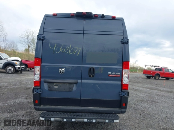 2022 Ram ProMaster Cargo with VIN 3C6MRVJG6NE116857, listed as a IAAI auction lot 41964101 with 39,863 mi miles and . Bid and sale history available at DreamBid. Image 16.