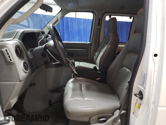 2009 Ford Econoline Passenger XL z VIN 1FMNE11W59DA81563, wystawiony jako Copart lot #54189524 z przebiegiem 81 649 mil mil oraz Czysty tytuł • Clean title. Historia ofert i sprzedaży dostępna na DreamBid. Obrazek 7.