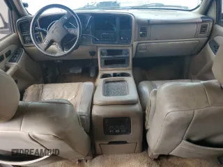 2003 GMC Yukon XL SLT with VIN 1GKEC16Z03J343256, listed as a Copart auction lot 44971475 with 221,188 mi miles and Salvage Title. Bid and sale history available at carsss.com. Image 8.