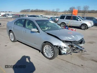 2011 Ford Fusion Hybrid with VIN 3FADP0L38BR302907, listed as a IAAI auction lot 41805491 with 197,453 mi miles. Bid and sale history available at carsss.com. Image 1.