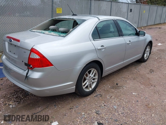 2010 Ford Fusion SE with VIN 3FAHP0HA2AR381532, listed as a IAAI auction lot 42112479 with 117,156 mi miles and . Bid and sale history available at DreamBid. Image 4.