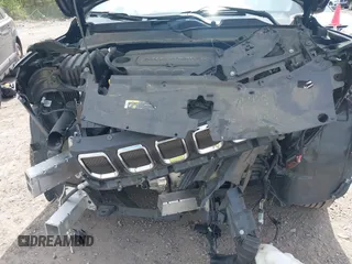 2022 Jeep Compass Latitude с VIN 3C4NJCBB4NT188549, выставлен на аукционе IAAI как лот 41954251 с пробегом Не указан миль и . История ставок и продаж доступна на DreamBid. Изображение 6.