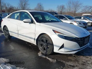 2022 Hyundai Elantra SEL z VIN 5NPLM4AGXNH066067, wystawiony jako IAAI lot #41422775 z przebiegiem 36 018 mil mil oraz . Historia ofert i sprzedaży dostępna na DreamBid. Obrazek 6.