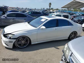 2009 Mercedes-Benz S-Class 5.5L V8 with VIN WDDNG71X09A272339, listed as a IAAI auction lot 41855197 with 130,972 mi miles. Bid and sale history available at carsss.com. Image 14.