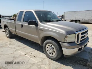 2005 Ford Super Duty F-250 XL with VIN 1FTSX205X5EA72216, listed as a Copart auction lot 71741104 with 217,205 mi miles and Salvage Title. Bid and sale history available at carsss.com. Image 4.