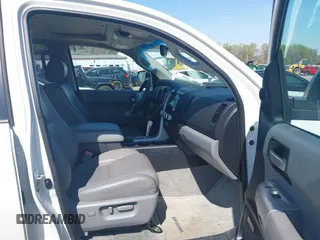 2008 Toyota Sequoia Platinum with VIN 5TDBY67A18S020320, listed as a IAAI auction lot 41918310 with 290,854 mi miles. Bid and sale history available at carsss.com. Image 5.