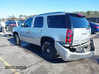 2011 GMC Yukon Denali with VIN 1GKS2EEF8BR346281, listed as a IAAI auction lot 41224127 with 264,311 mi miles. Bid and sale history available at carsss.com. Image 3.