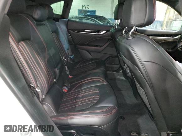 2021 Maserati Levante z VIN ZN661XUA5MX370925, wystawiony jako Copart lot #43057965 z przebiegiem 29 467 mil mil oraz Szkoda całkowita • Salvage title. Historia ofert i sprzedaży dostępna na DreamBid. Obrazek 11.