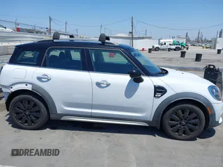 2017 MINI Countryman Cooper z VIN WMZYS7C38H3E07203, wystawiony jako IAAI lot #42272765 z przebiegiem 66 308 mil mil oraz . Historia ofert i sprzedaży dostępna na DreamBid. Obrazek 14.