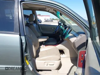 2005 Toyota Highlander z VIN JTEEP21AX50074209, wystawiony jako IAAI lot #42229791 z przebiegiem 180 122 mil mil oraz . Historia ofert i sprzedaży dostępna na DreamBid. Obrazek 5.