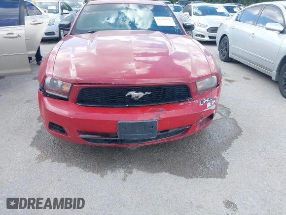 2012 Ford Mustang Premium z VIN 1ZVBP8AM2C5205750, wystawiony jako IAAI lot #42553306 z przebiegiem Nie podano mil oraz . Historia ofert i sprzedaży dostępna na DreamBid. Obrazek 6.