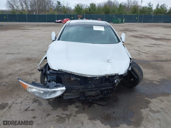 2015 Hyundai Sonata Hybrid Limited with VIN KMHEC4A45FA051854, listed as a IAAI auction lot 41853648 with 160,422 mi miles. Bid and sale history available at carsss.com. Image 13.