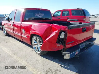 1999 GMC New Sierra 1500 SLE with VIN 1GTEK19T8XZ512050, listed as a IAAI auction lot 41663198 with 183,266 mi miles. Bid and sale history available at carsss.com. Image 3.