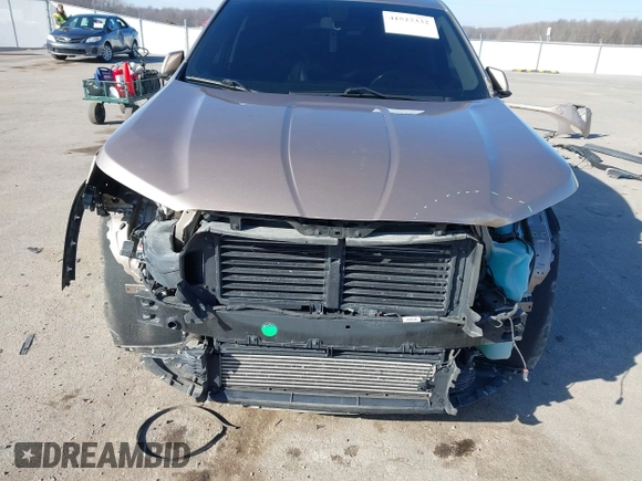 2018 GMC Terrain SLT with VIN 3GKALPEV7JL253429, listed as a IAAI auction lot 41527332 with 118,996 mi miles and . Bid and sale history available at carsss.com. Image 6.