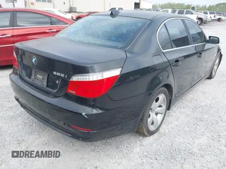 2008 BMW 5 Series 528i with VIN WBANU53578CT00673, listed as a IAAI auction lot 41960389 with 142,409 mi miles and . Bid and sale history available at carsss.com. Image 4.