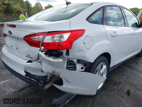 2013 Ford Focus SE with VIN 1FADP3F2XDL240898, listed as a IAAI auction lot 41975481 with 131,304 mi miles. Bid and sale history available at carsss.com. Image 6.