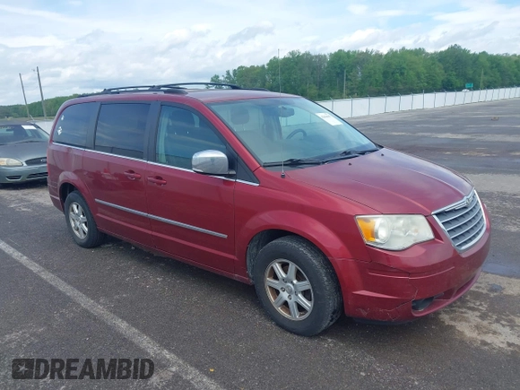 2010 Chrysler Town & Country Touring Plus with VIN 2A4RR8D13AR423431, listed as a IAAI auction lot 42156947 with 192,433 mi miles. Bid and sale history available at carsss.com. Image 1.