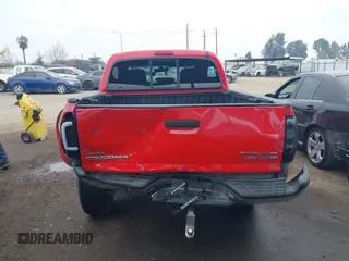 2008 Toyota Tacoma PreRunner with VIN 3TMJU62N98M059769, listed as a IAAI auction lot 41368969 with 213,604 mi miles. Bid and sale history available at carsss.com. Image 16.