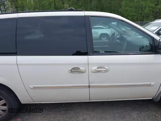 2006 Chrysler Town & Country Touring with VIN 2A4GP54L46R859144, listed as a IAAI auction lot 42037427 with 265,354 mi miles and . Bid and sale history available at DreamBid. Image 12.