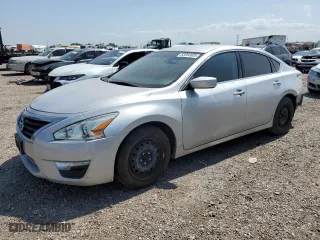 2015 Nissan Altima 2.5 SV with VIN 1N4AL3AP4FC246684, listed as a Copart auction lot 53384605 with 180,106 mi miles and Salvage Title. Bid and sale history available at carsss.com. Image 1.