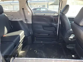 2020 Toyota Sienna SE with VIN 5TDXZ3DC9LS050441, listed as a Copart auction lot 77310274 with 43,452 mi miles and Salvage Title. Bid and sale history available at carsss.com. Image 11.